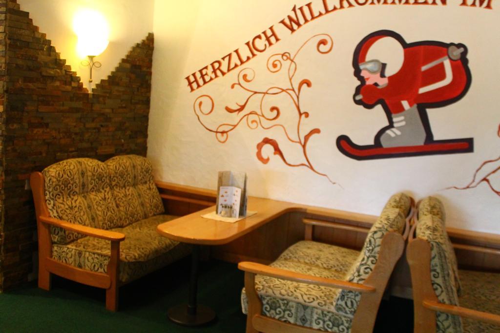 Lachtalhaus Esterno foto