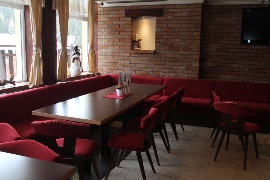 Lachtalhaus Esterno foto